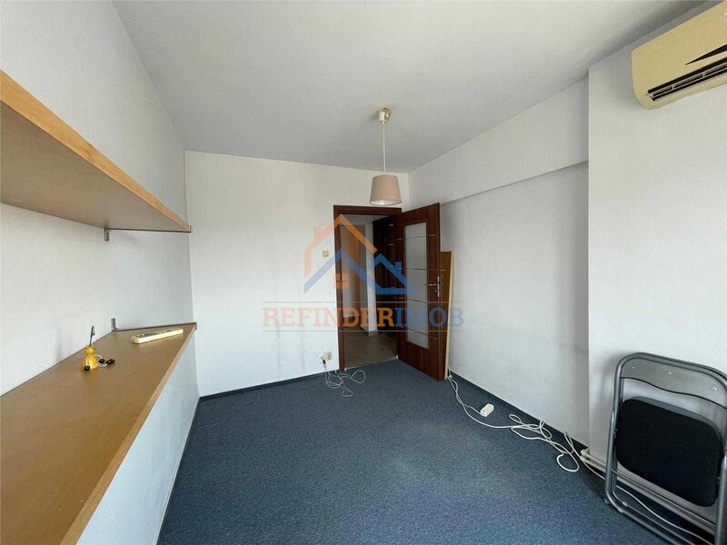 Rahova, Spatrul Preda, vanzare apartament 3 camere.